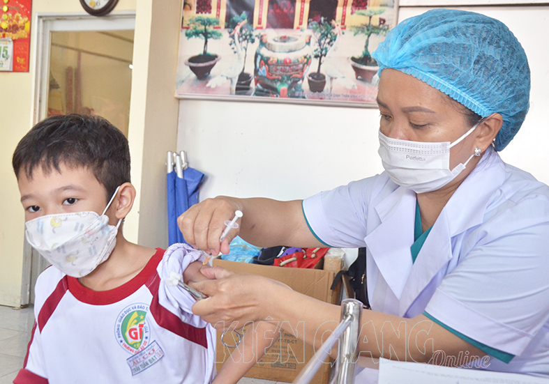 Việt Nam có thêm 19 ca mắc mới COVID-19, 3 bệnh nhân đang thở ôxy